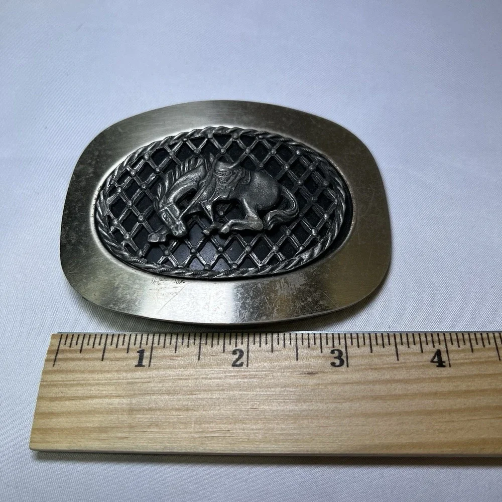 Reining Western Belt Buckle Rodeo Silver And Black‎